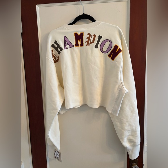 NWT Champion Reverse Weave Old English Script Cropped Sweatshirt XL - Picture 4 of 5